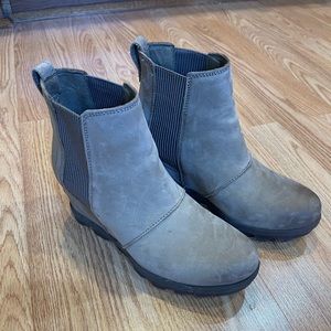 Woman’s sorel boots